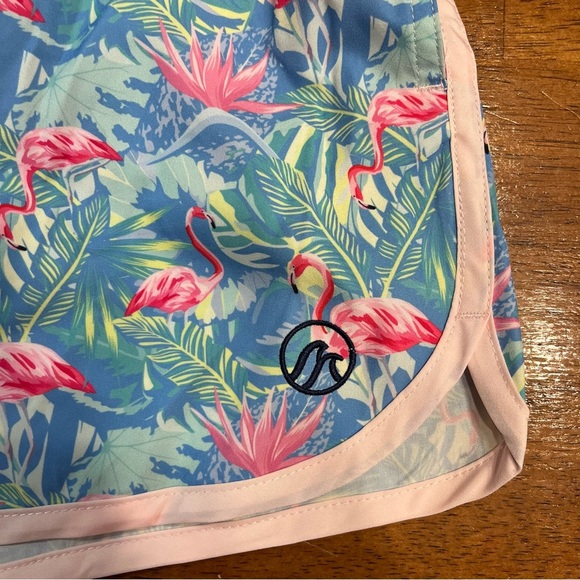NWT Properly Tied Shordees Retro floral flamingo blue pink size 7 5 in inseam - Picture 5 of 6